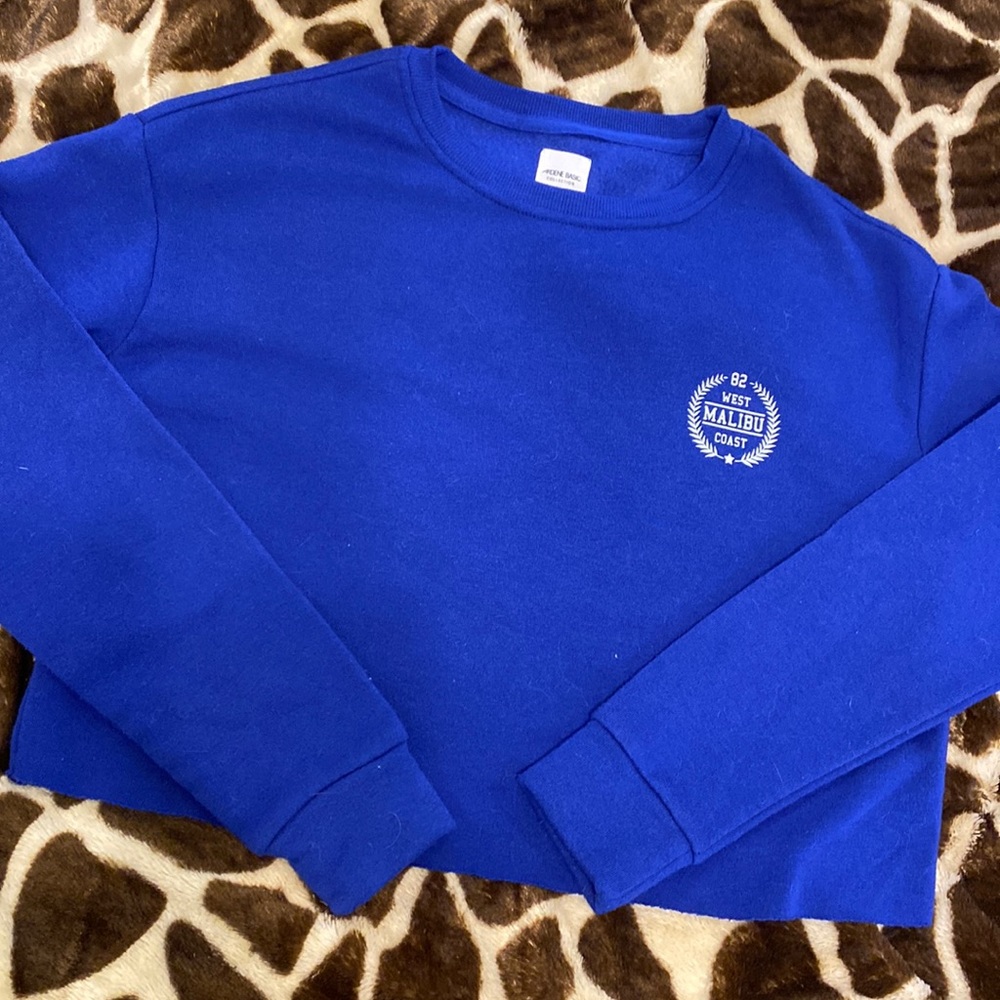 Cropped crewneck sweater!